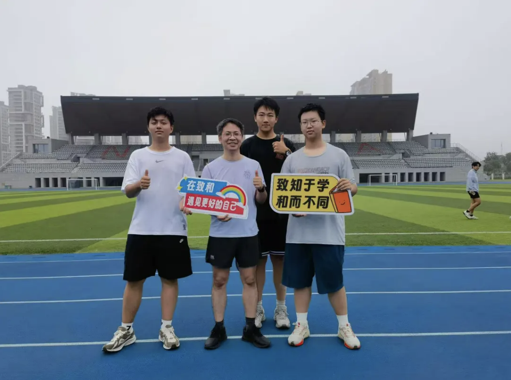 屏幕截图 2025-12-11 103136.png 屏幕截图 2025-12-11 103136.png