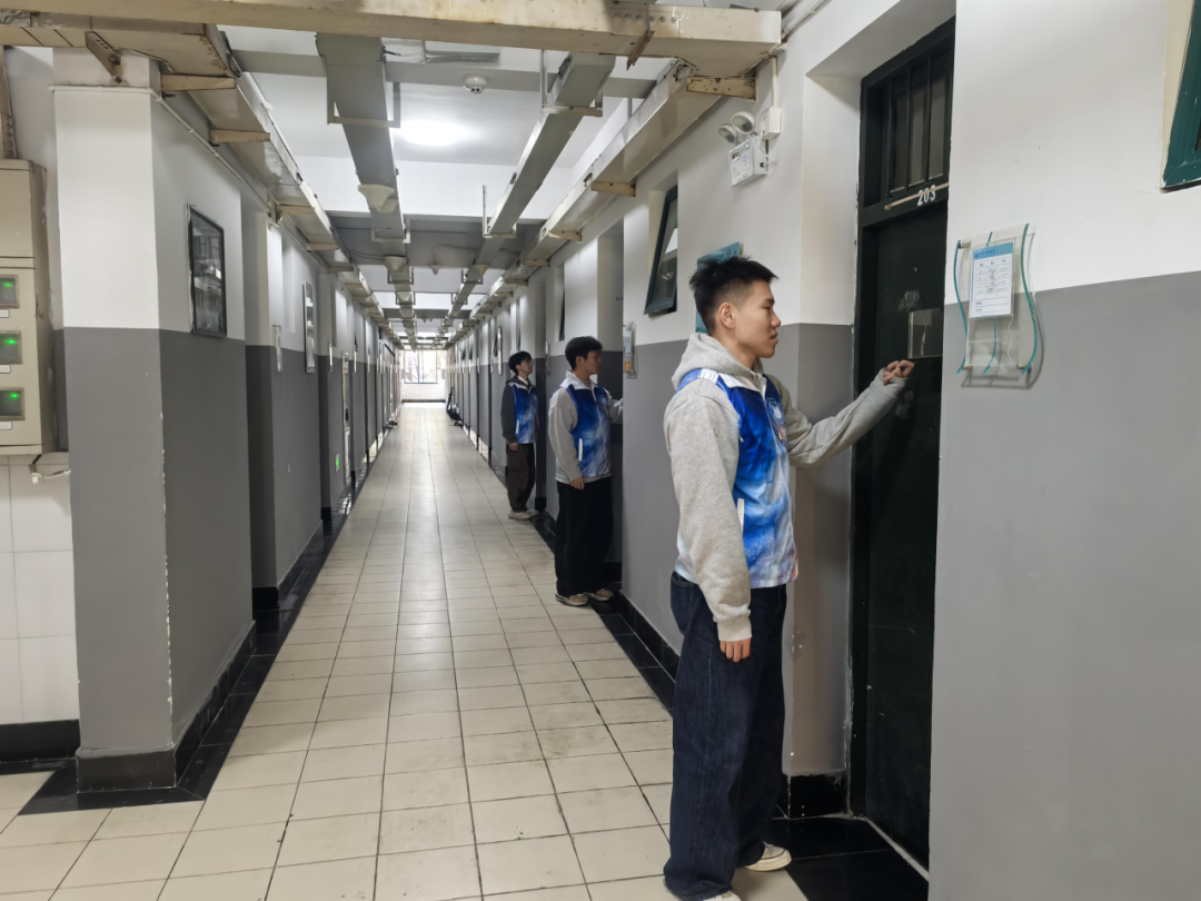 640 (10).png 640 (10).png