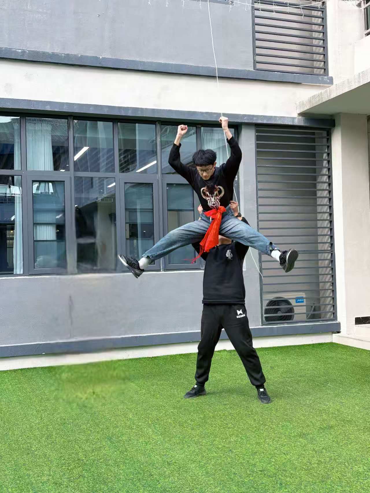 微信图片_20251216172516_286_240.jpg 微信图片_20251216172516_286_240.jpg