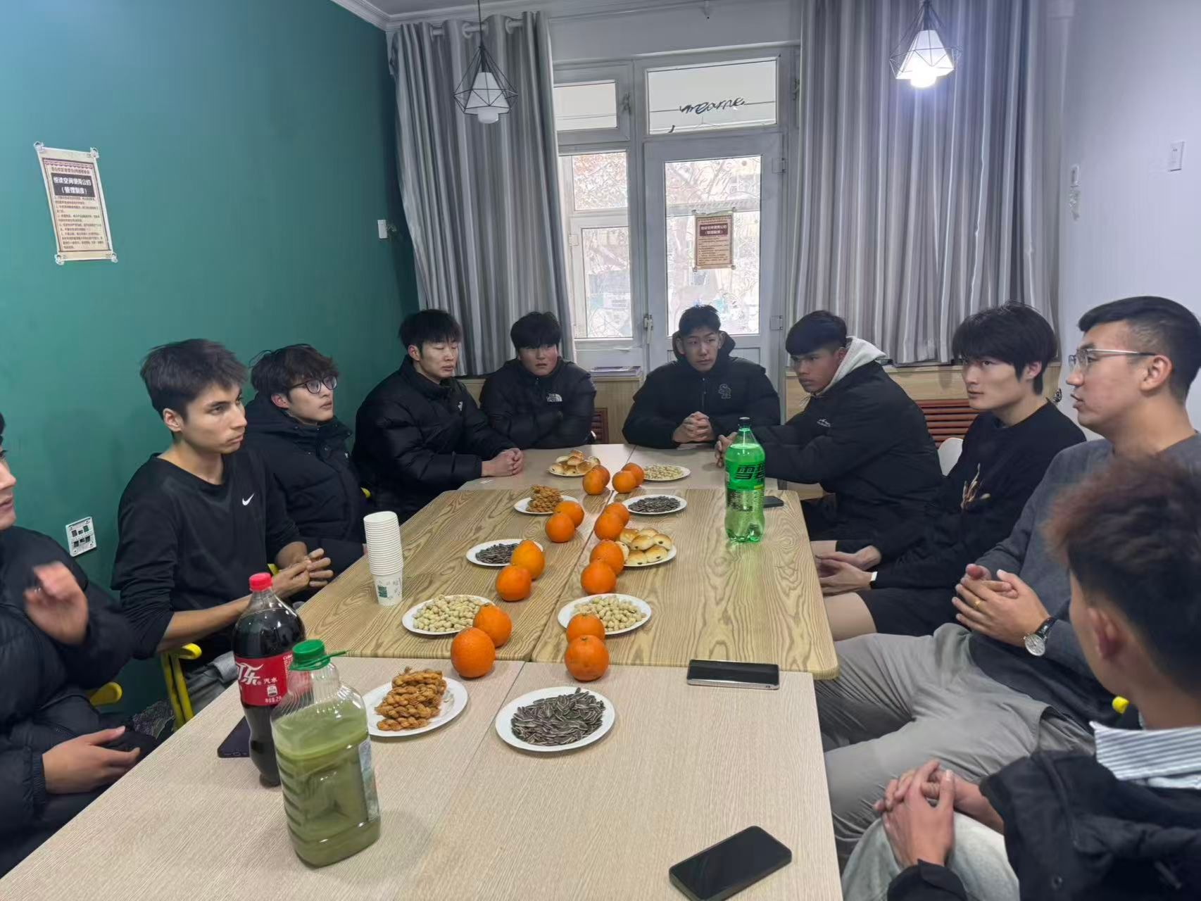 茶话暖意话前程·昆仑校区8号楼考研交流茶话会.jpg 茶话暖意话前程·昆仑校区8号楼考研交流茶话会.jpg