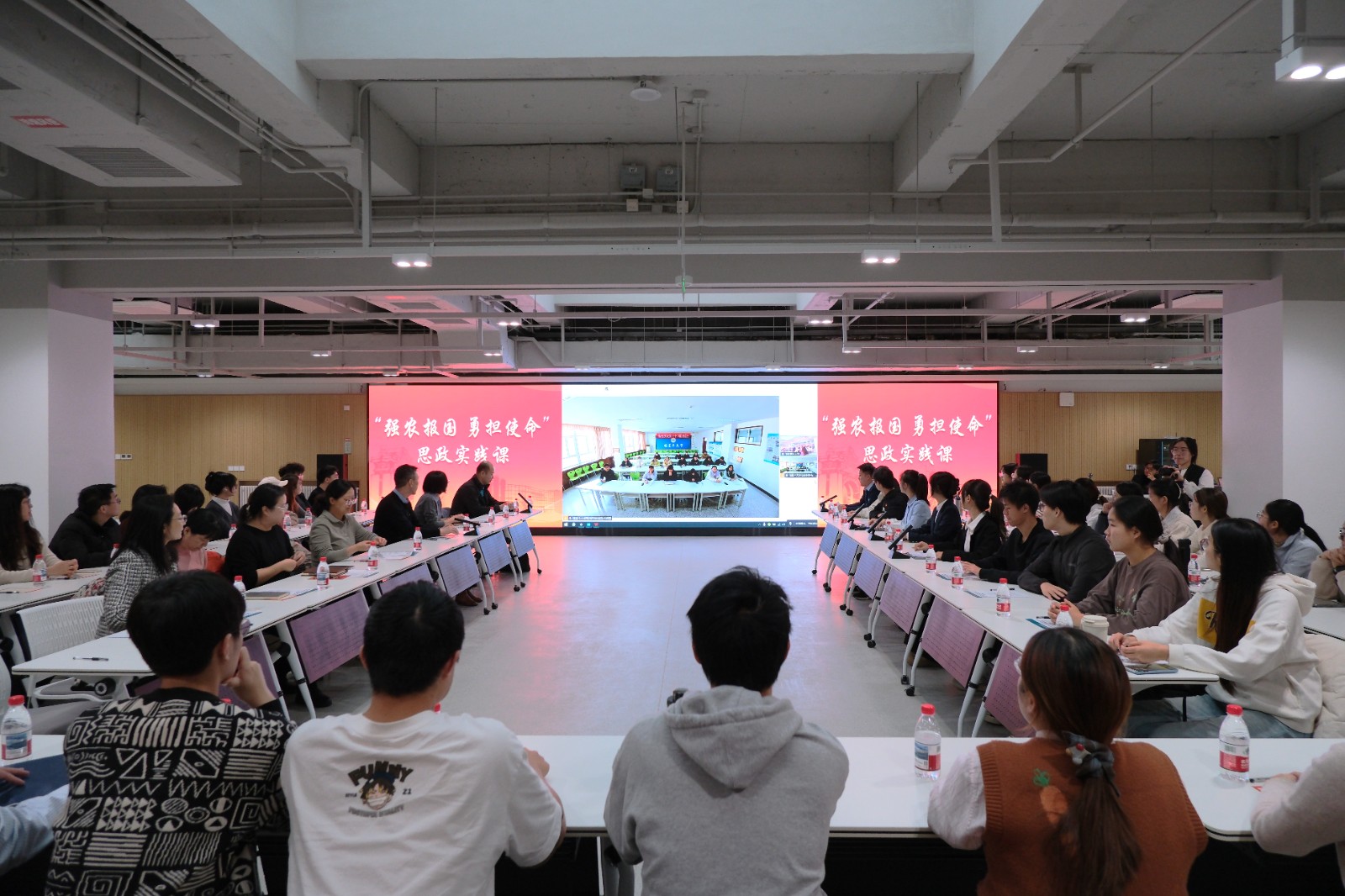 1765866961010069150.jpg 活动现场.JPG