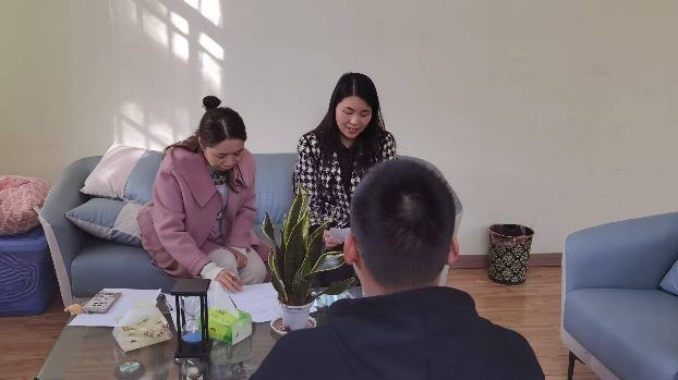湖南城建职业技术学院举办“校医联动送服务，健康咨询零距离”心理义诊活动
