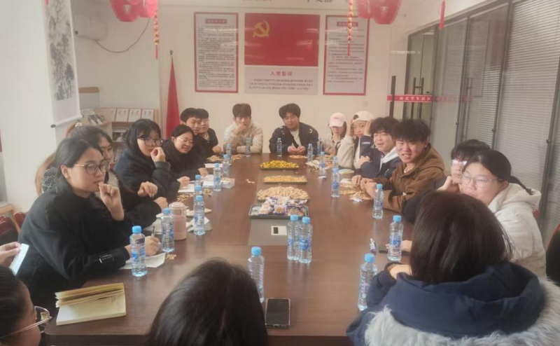 江西新能源科技职业学院举办“我的大学期待”新生主题茶话会