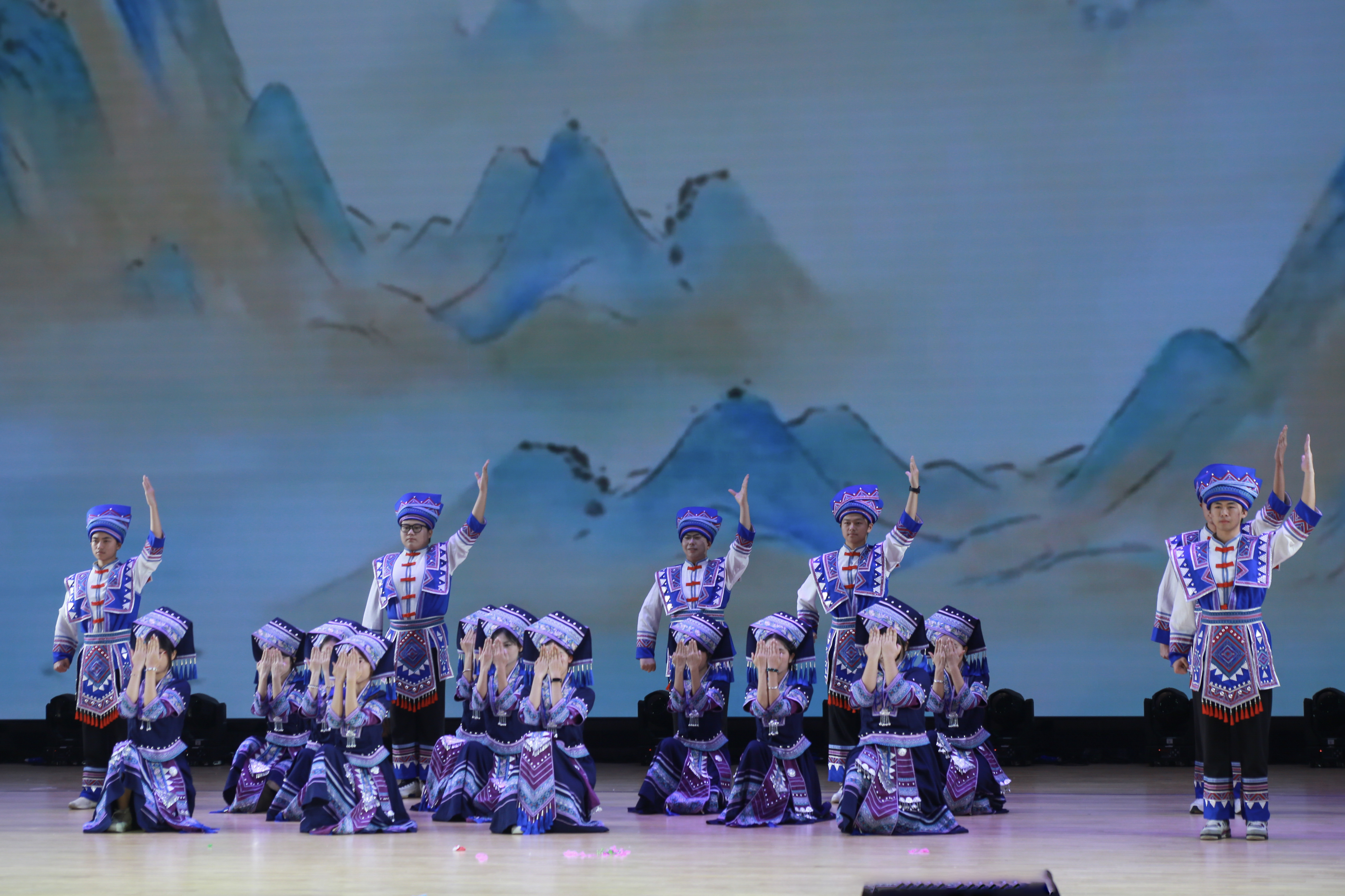 2.《弥渡山歌》——电力工程学院团委.jpg 2.《弥渡山歌》——电力工程学院团委.jpg