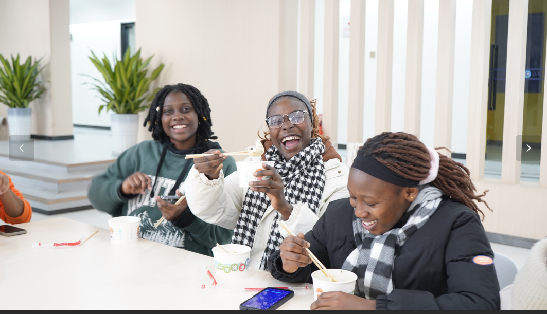 屏幕截图 2025-12-29 232204.png 屏幕截图 2025-12-29 232204.png