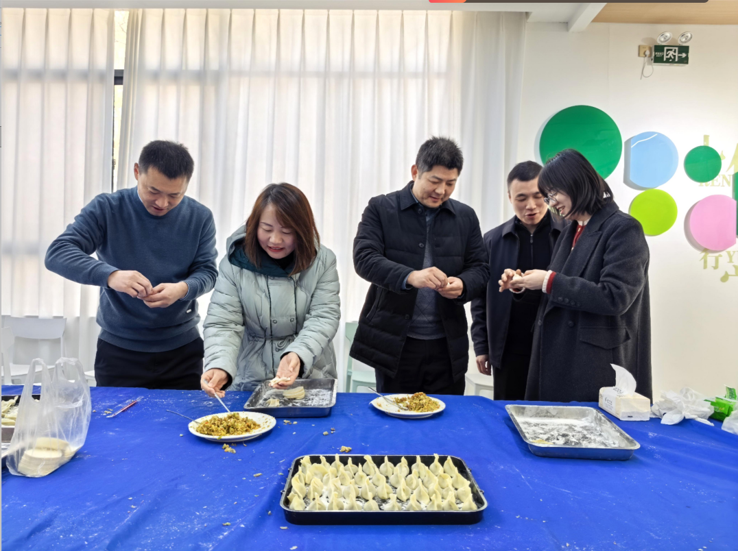 屏幕截图 2025-12-29 232053.png 屏幕截图 2025-12-29 232053.png