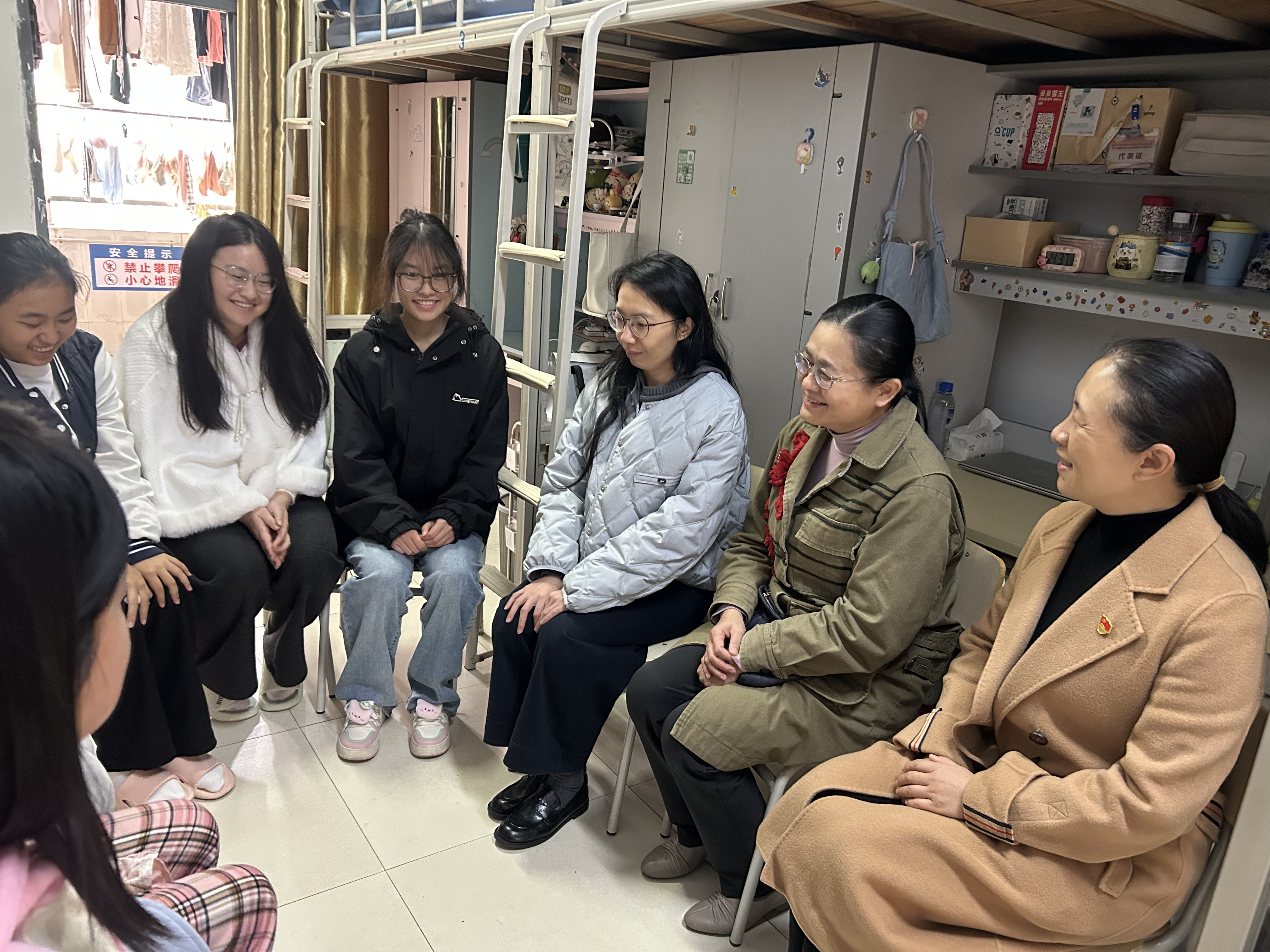 走访现场2.jpg 走访现场2.jpg