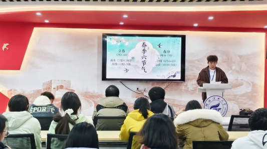 环境科学与工程学院：“纸盘凝节气，妙笔传雅韵”主题手工活动圆满落幕