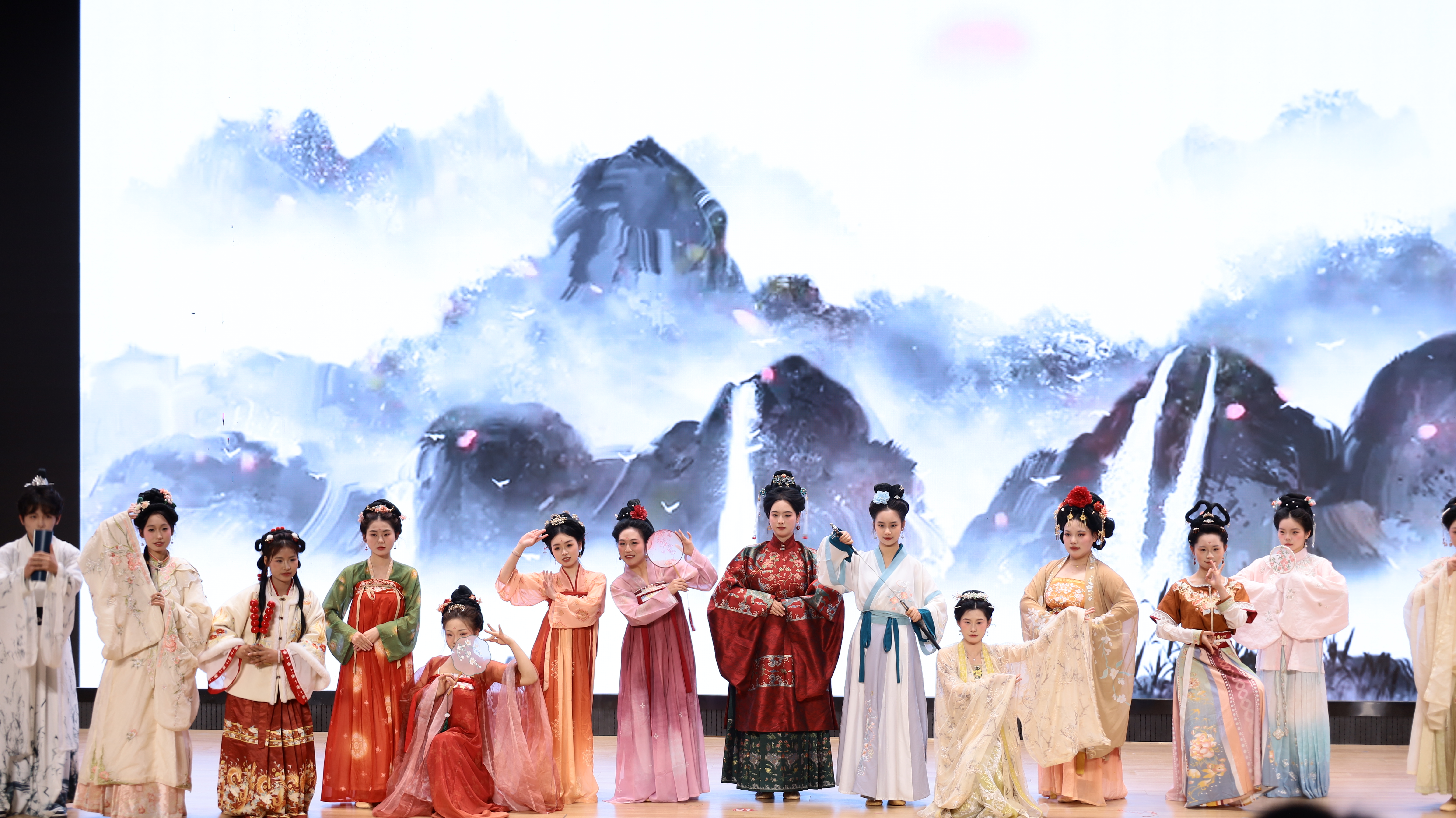 模块一：三全育人 · 协同赋能
2. 全域赋能
（4）“校园文化”剪影