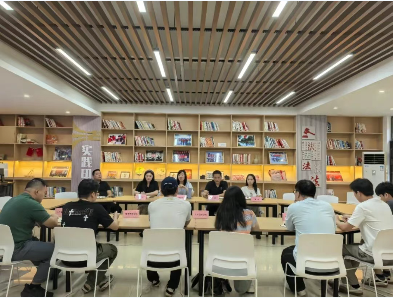 屏幕截图 2026-01-07 215439.png