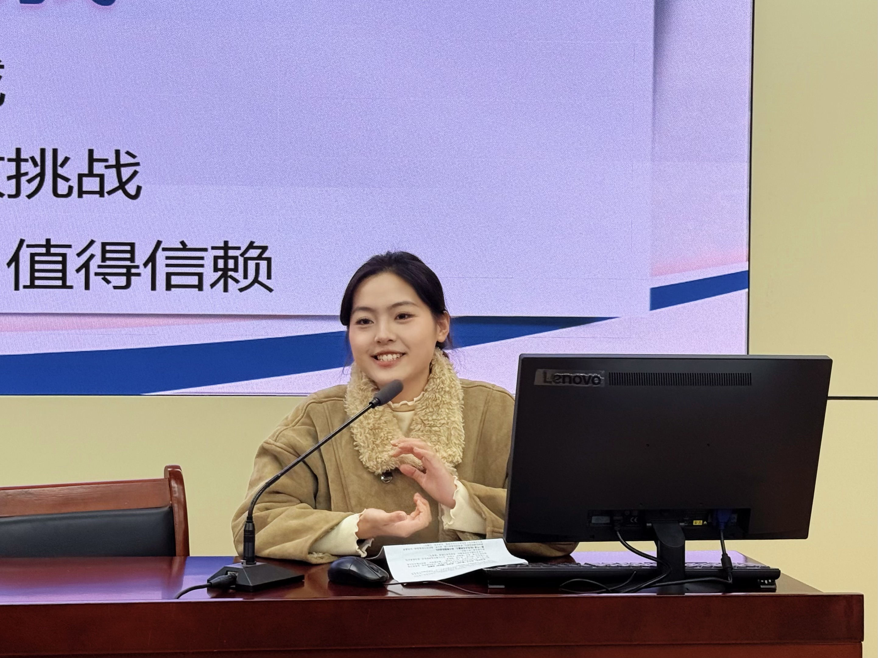 B2042752471FF2495C94CA5DE6134E5C.jpg B2042752471FF2495C94CA5DE6134E5C.jpg