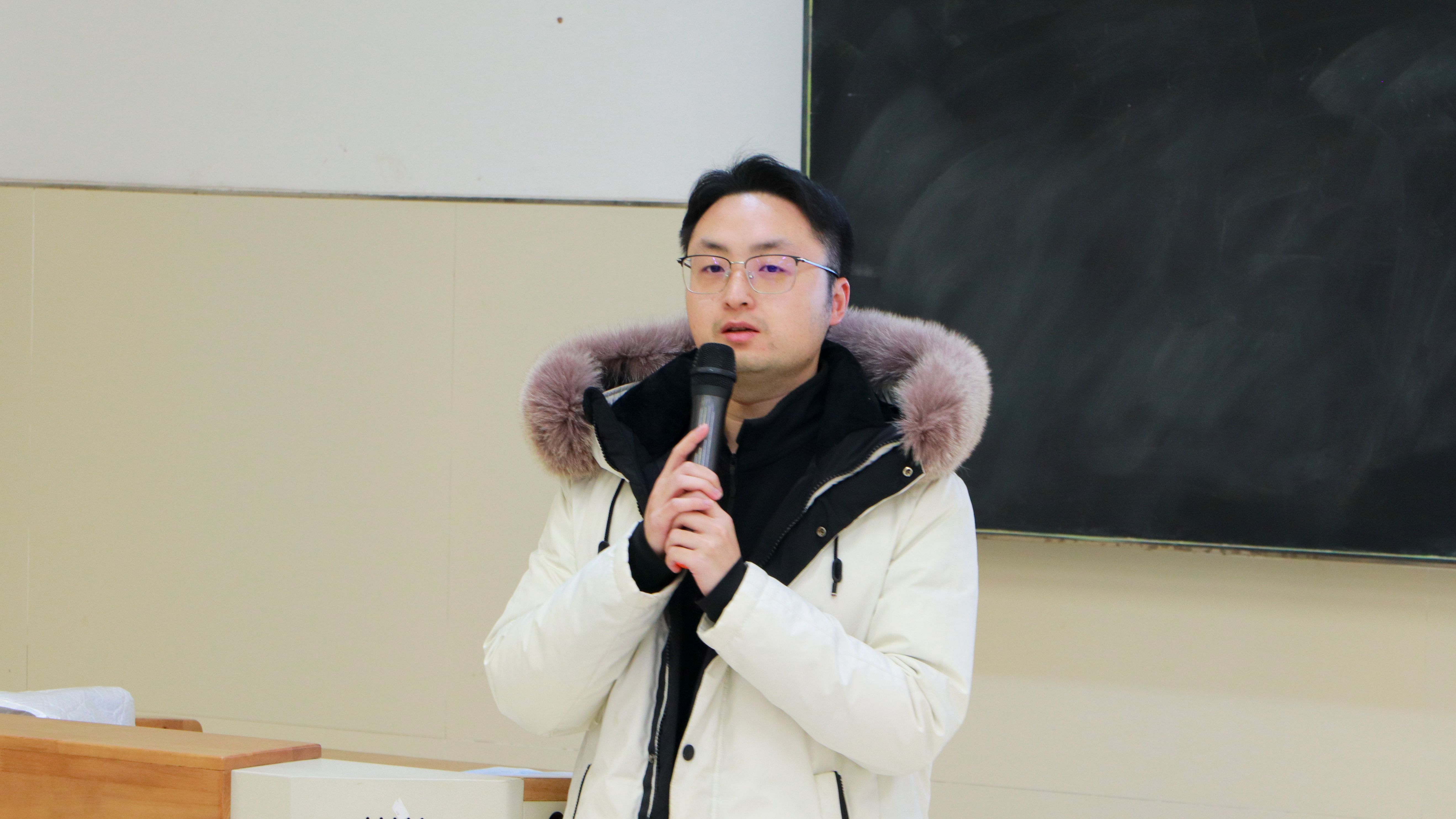 指导老师.jpg 指导老师.jpg