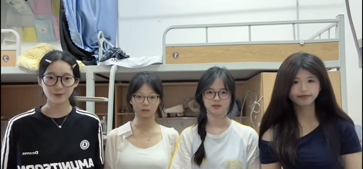 信工-锦晖-B3-6084-寝室成员合照-文明&清廉寝室