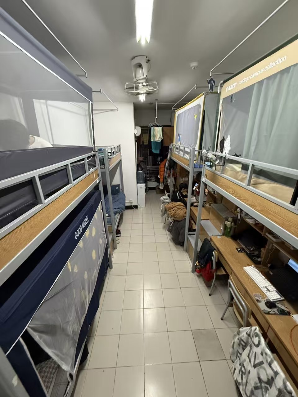 友嘉-含辉-5-612-寝室现状照片-文明寝室