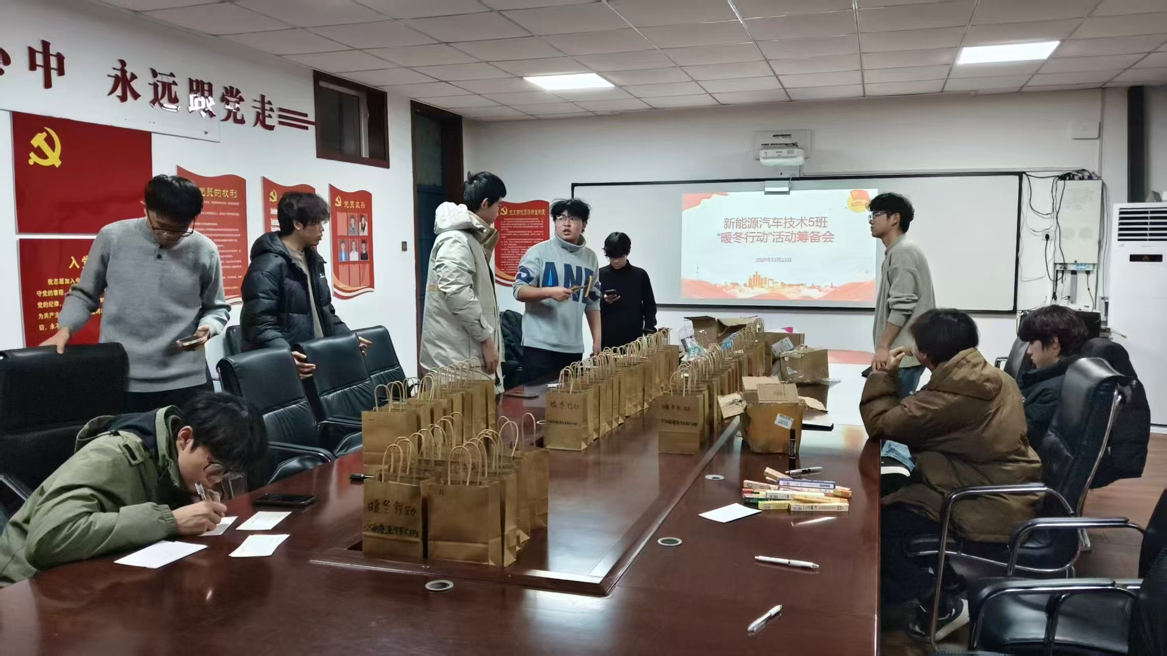 图片2.png 图片2.png