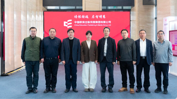 我校学生工作团队赴中教华影开展数字赋能思政工作专题调研