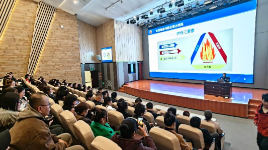 筑牢宿舍安全防线 提升管理履职能力——宿舍楼管理人员参与消防安全专题培训