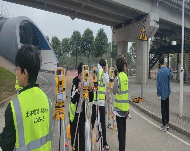 图片2.jpg 图片2.jpg