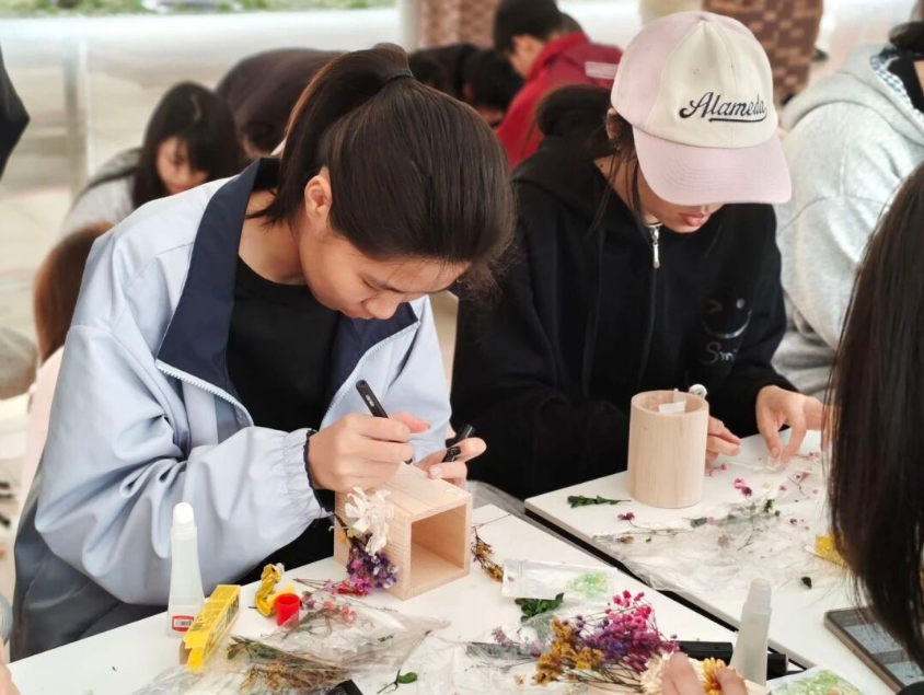 图片2.png 图片2.png