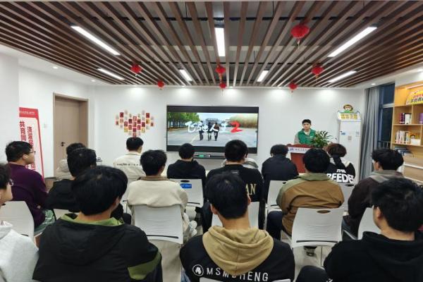 光影1.jpg 光影1.jpg