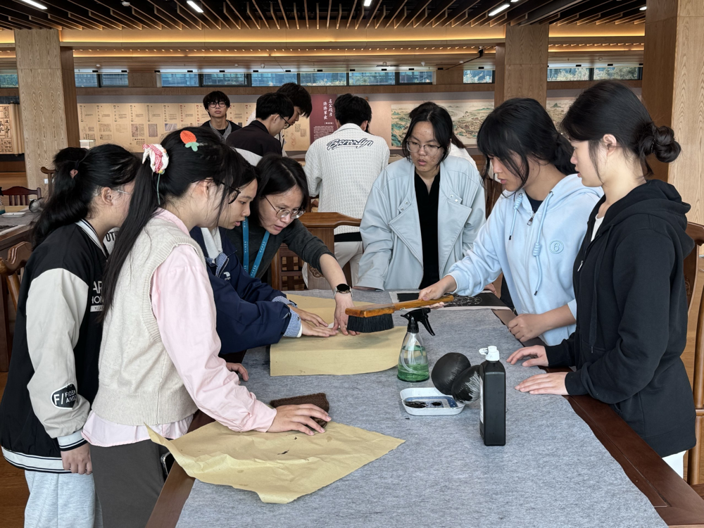 3C764C25F38DC3DB66D6444209CC74FA