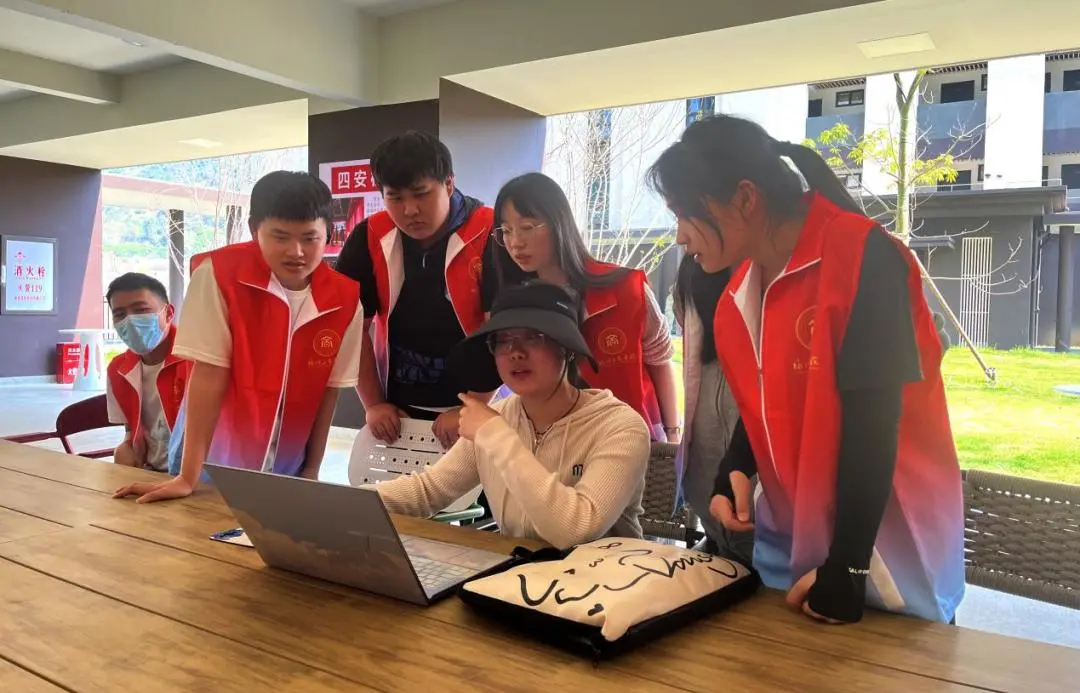 图片10.png 图片10.png