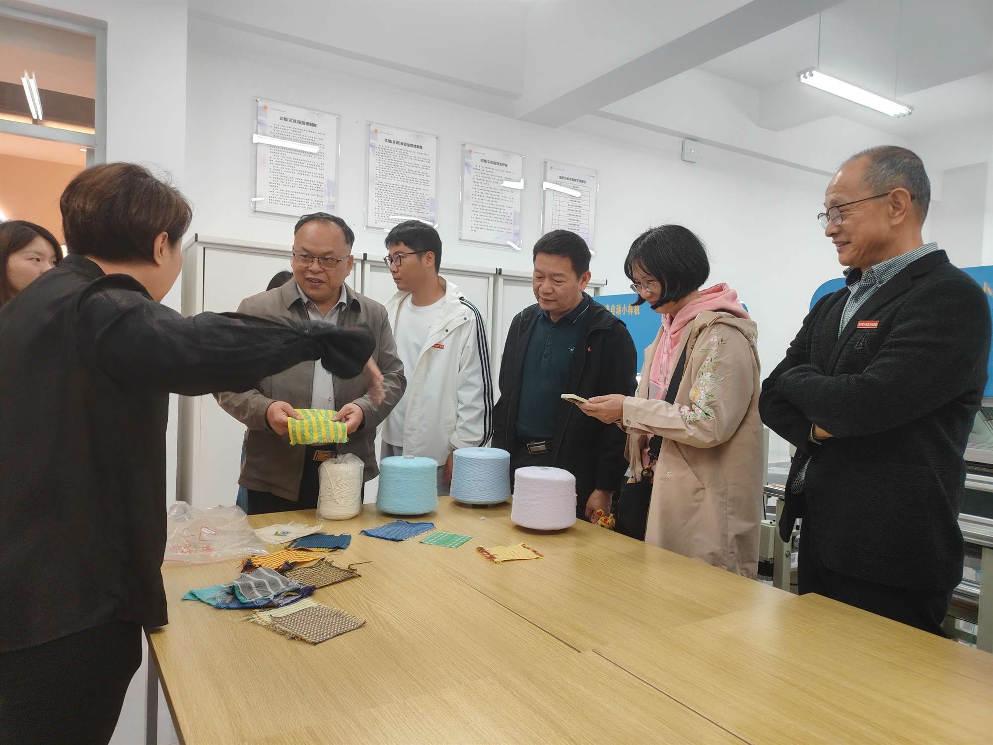 virtual_attach_file (2).jpg